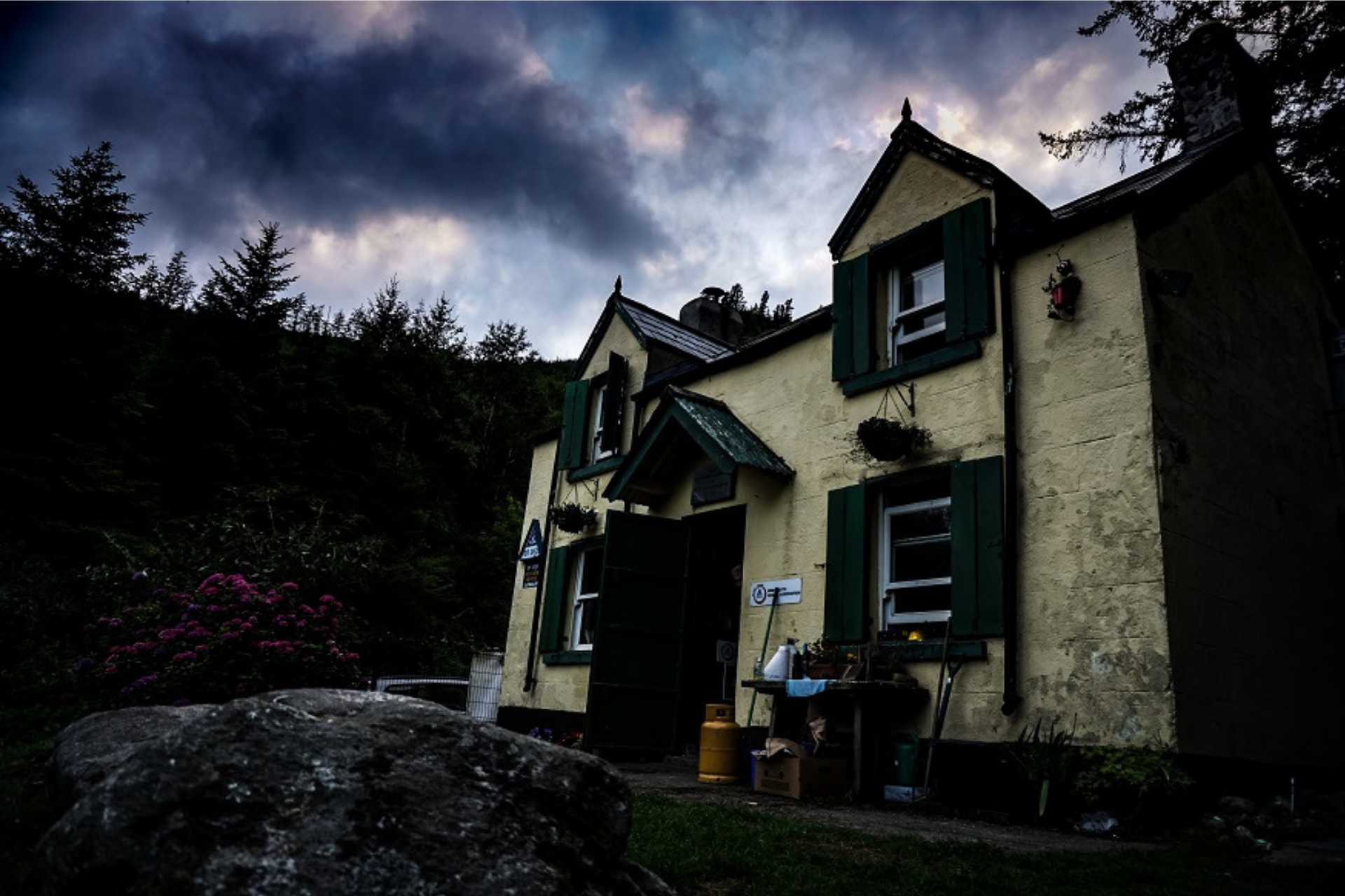 "Scary Mary" Hotels In The World